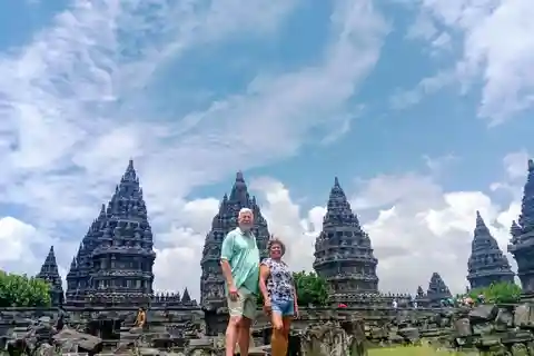 Tour particular pelo Templo de Prambanan saindo do Porto de Semarang
