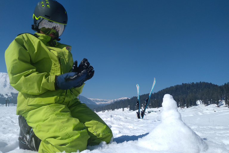 Tatra Mountains: Zakopane Private Ski Tour with Instructor Krakow: Instructor lead Ski Tour - Tatra Mountains