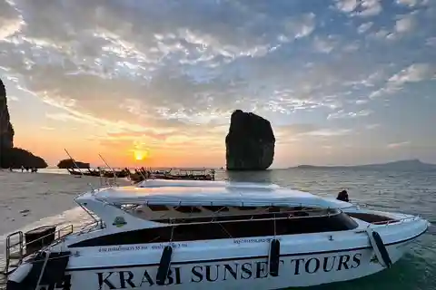 Krabi: Twilight Treasure Hunt – 7 øer med speedbåd