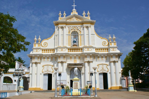 From Chennai: 12-Day Private Tour to Cochin with 3-Star Stay Chennai to Cochin 12 Days Private Tour with 3* Hotels