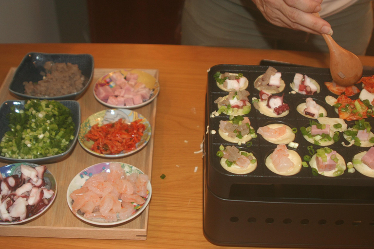 Osaka: Japanese Home Cooking Class with Sake Osaka: Japanese Home Cooking Class with Sake