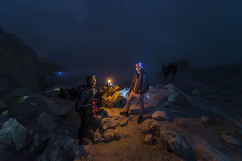 Privater Ausflug mit Übernachtung von Bali zum Krater des Mount Ijen