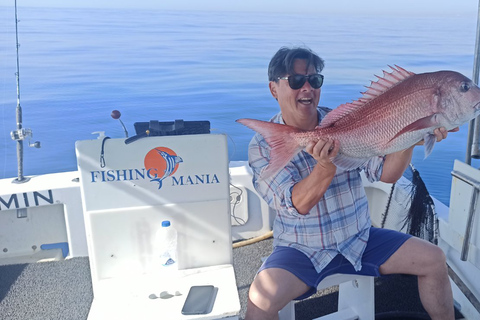 Athènes : Expérience de pêche sur un bateau avec repas de fruits de mer