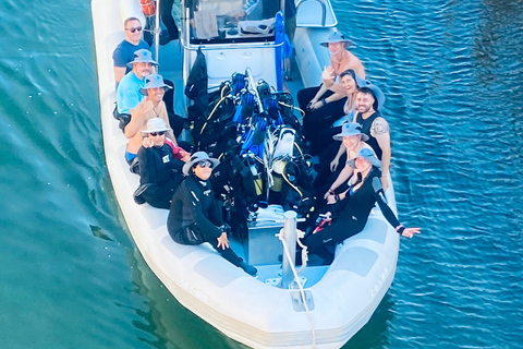 Menorca: Bautizo buceo desde barco con fotos incluidas