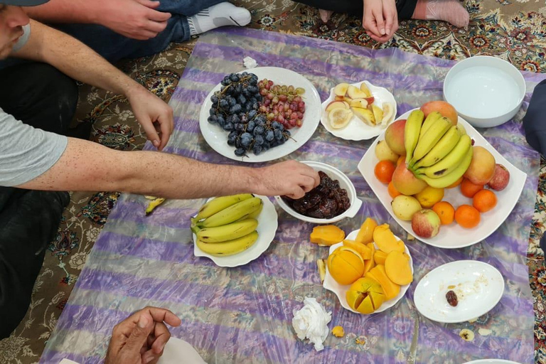 From Muscat: Authentic Omani Dinner with a Local Family