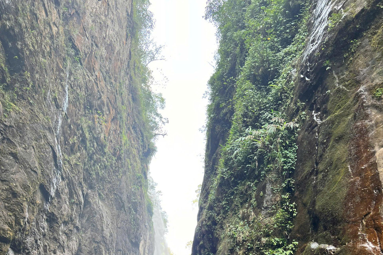 Sapa: Motorrad Tour zum Drgon Wasserfall