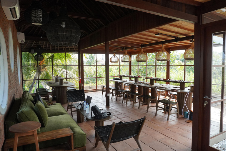 Ubud: Silversmyckeskurs med tillgång till pool