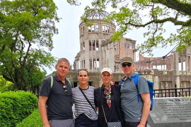 Hiroshima : visite privée à pied sur mesureHiroshima : visite privée à pied