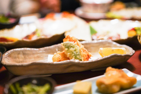 Kyoto: 3-Hour Guided Food Tour in Gion at Night