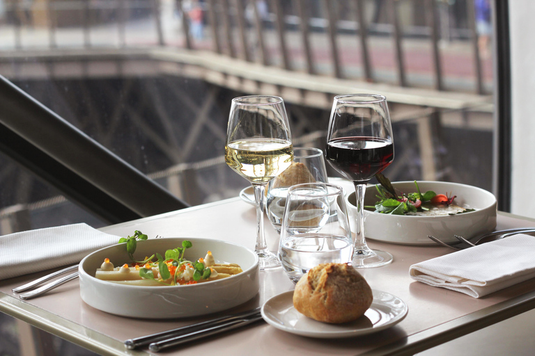 Paris: Eiffel Tower Dining, Gustave Menu at Madame Brasserie Eiffel Tower Madame Brasserie early evening dinner