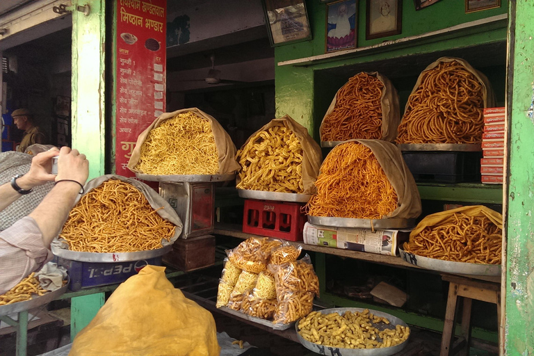 Jaipur: Magical walking tour of historical palaces