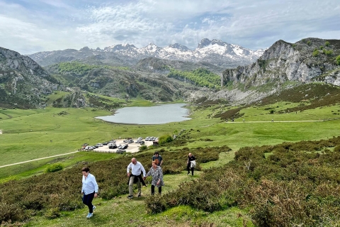 From Gijón or Oviedo: Covadonga Lakes & Sanctuary and Cangas From Gijón