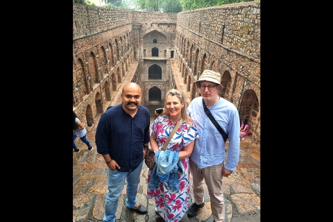 Delhi: Kunstviertel-Spaziergang mit Besuch einer Galerie und eines TreppenhausesDelhi Art Tour ohne südindisches Essen