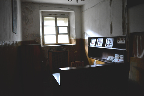 Vilnius: Inside the KGB Prison – Tour & Museum Entry