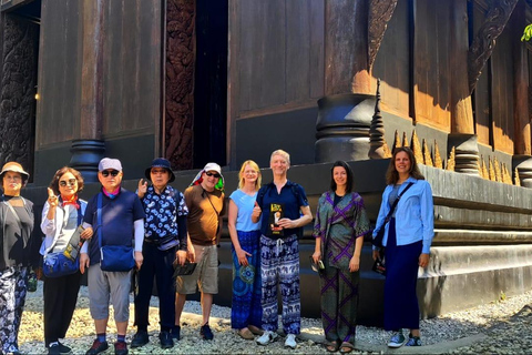 Chiang Rai:Guided Highlights Full-Day Tour-FREE LUNCH BUFFET Experience the Wonders of Chiang Rai with Free Thai Buffet