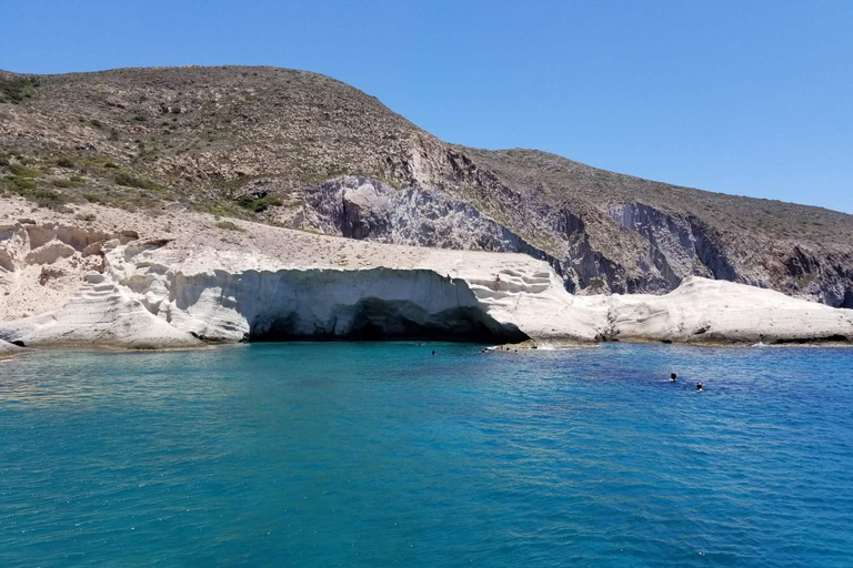 Paros: Signature Tour of Paros-Antiparos Paros: Signature 4-hour tour of Paros-Antiparos