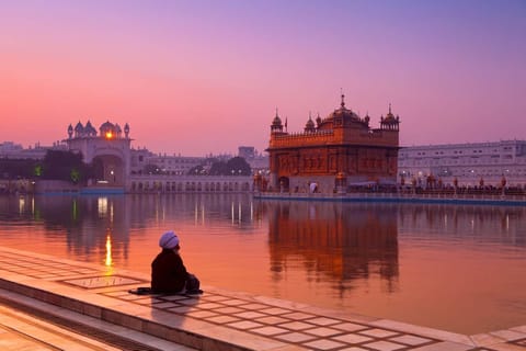 6 Nights 7 Days Delhi Agra Jaipur Amritsar Tour