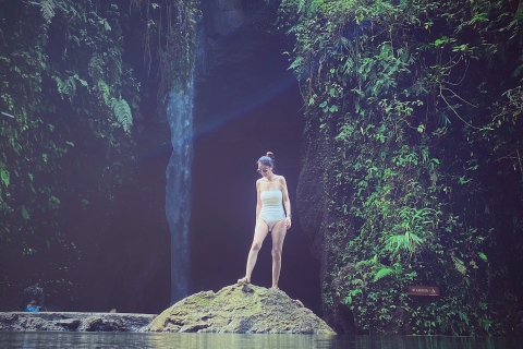 Bali: wycieczka quadem po jaskini Gorilla Cave i wodospadem z posiłkiemPrzejażdżka solo z miejscem spotkania – bez transportu