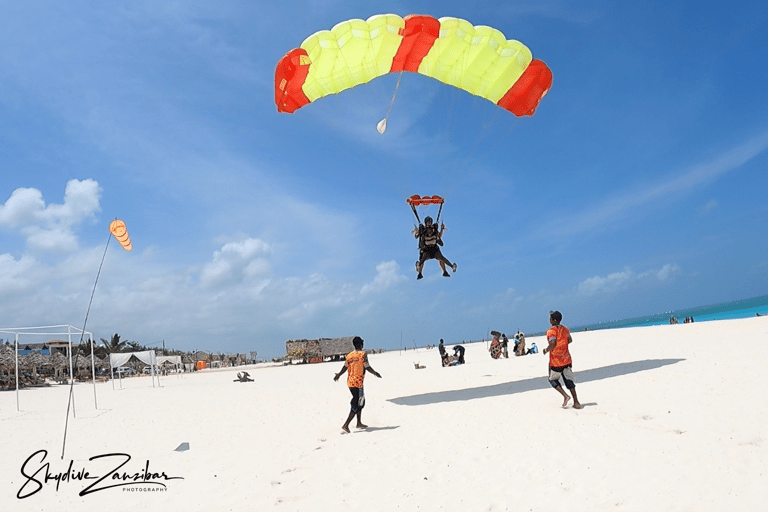 Skydive Zanzibar - Paraquedismo em tandemSkydive Zanzibar