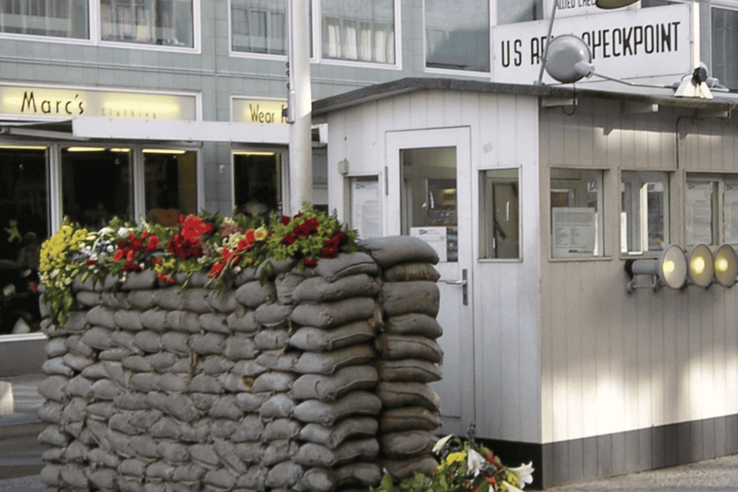 二战冷战探秘：小团深度游