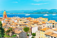 Desde Niza, Saint-Tropez y Port Grimaud Day Tour - Housity