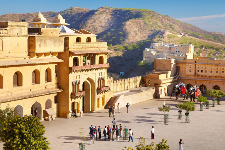 Jaipur: Tour guidato a piedi del patrimonio culturale Esplora il mercato localeTour guidato a piedi del patrimonio di Jaipur: esplora il mercato locale