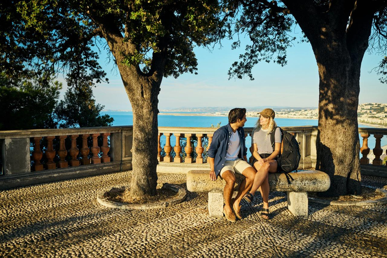 Nice: Waterfront & Old Town Private Photoshoot Proposal: 50 photos + pre-shoot consultation | 60 mins