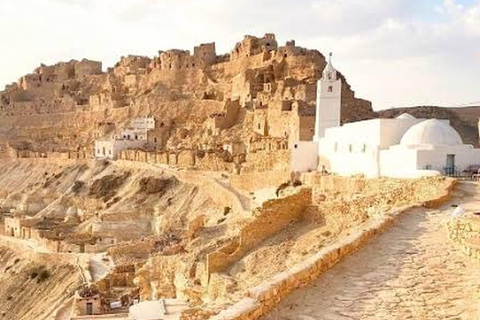 Ksar Ghilane & Tataouine: 4x4 and dromedary included Ksar Ghilane & Tataouine: 4x4 and dromedary Not included