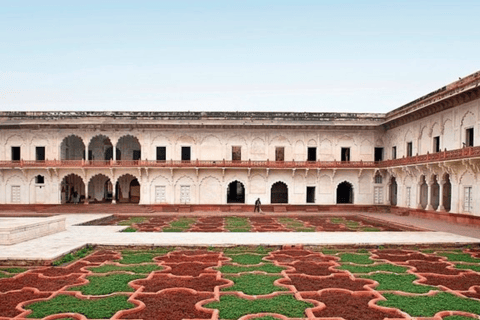 Van Delhi: privé Taj Mahal-zonsopgang met bezienswaardigheden in AgraAlleen in Agra City - auto met chauffeur en gids