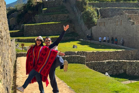 Machu Picchu Circuit 2: Classic Guided Tour & Bus Tickets Machu Picchu Circuit 2 Ticket with Shared Guide & Bus
