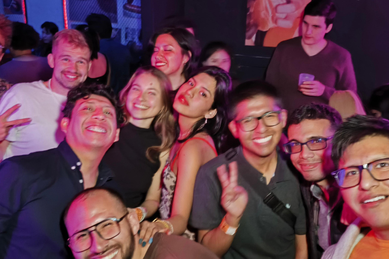 Arequipa: Pub Crawl con ticket de entrada sin colas y bebidas