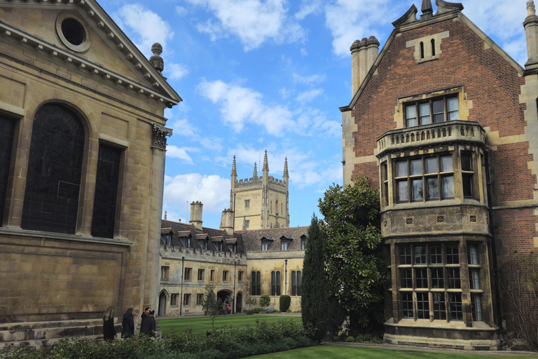 From London: Cambridge Guided Day Trip by Train with Tickets