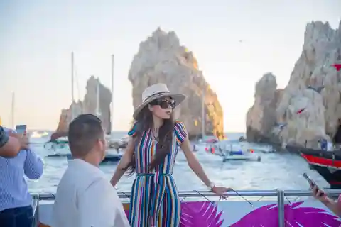 Los Cabos: Crociera con cena a base di Fajitas al tramonto su Cabo Escape