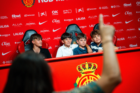 Mallorca: RCD Mallorca Museum & Stadium Tour Entry Ticket Mallorca: RCD Mallorca Museum & Stadium Tour + Football Park