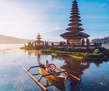 Noord-Bali: Dolfijn, Ulun Danu Tempel & Banyumala Waterval