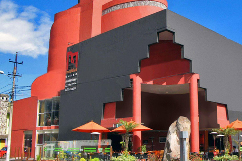 Quito: By bike, viewpoint, markets, parks, Basilica del Voto Nacional Quito: Cycling, viewpoints, markets, parks, National Vow Basilica