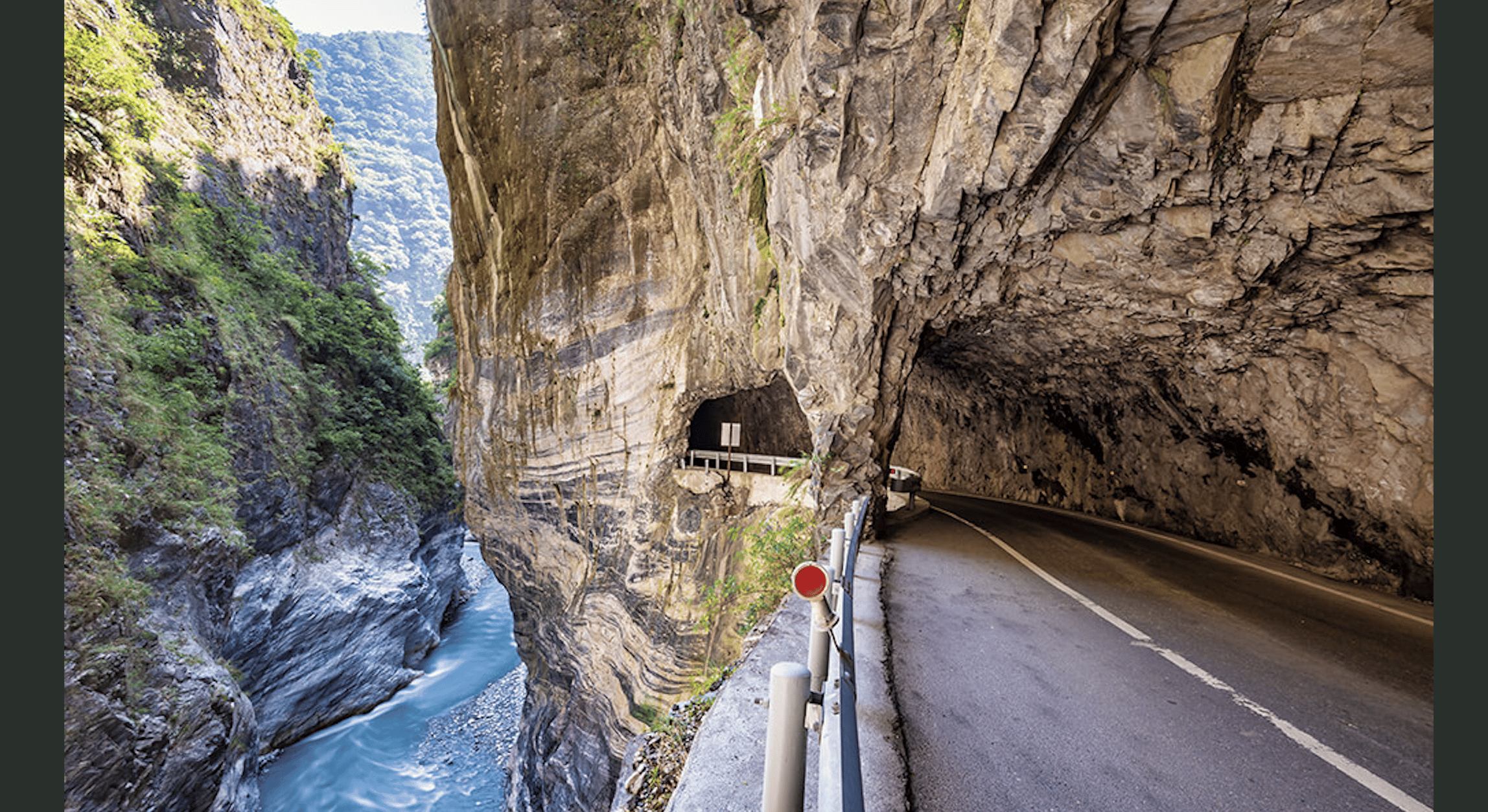 Ab Hualien: Tagestour – Taroko-Schlucht und malerische Küstenpanoramen
