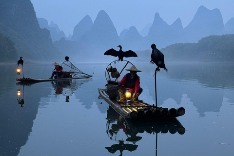 Guilin: Private Yangshuo Day Trip with Silver Cave & Cruise Flexible rafting routes and group size