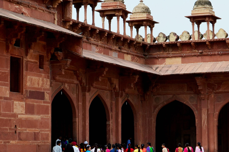 Veja Fatehpur Sikri e o Santuário de Pássaros de Bharatpur com uma parada em Délhi