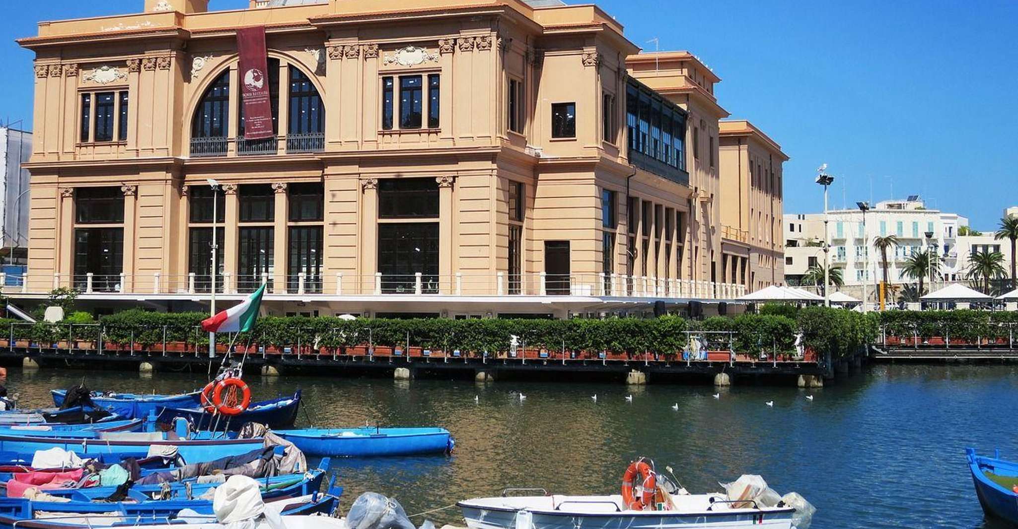Bari Private Wandertour - Hizvo