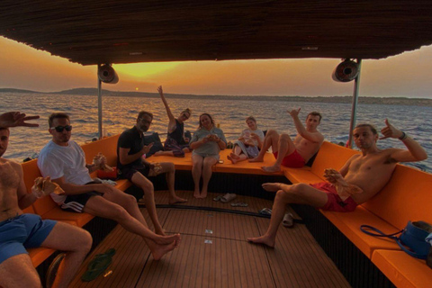 Sunset Luzzu Cruise - Golden Hour at Sea - Adults Only