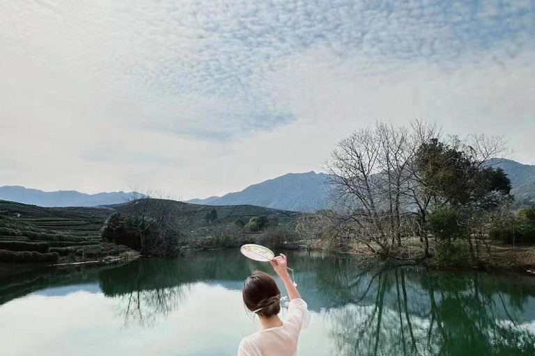 Hangzhou: Tea Picking, Tea Hills Hike & BBQ