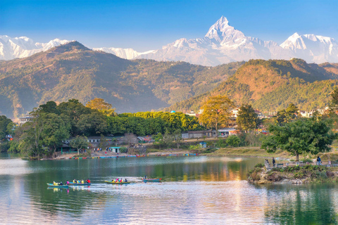 Kathmandu: Excursão de 4 dias a Pokhara com caminhada de um dia no Himalaia