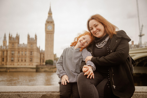 Londres: Sesión de fotos privada de lugares emblemáticos con opción de videoclipSesión de fotos del Puente de la Torre con 25 fotos