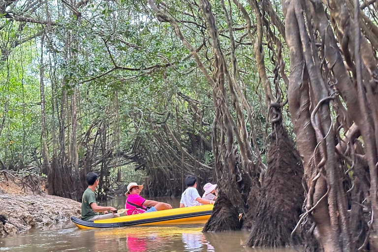 Khao Lak: Besök på elefantreservat och kajaktur i mangroveKhao Lak: kanottur i djungel och vilda djur