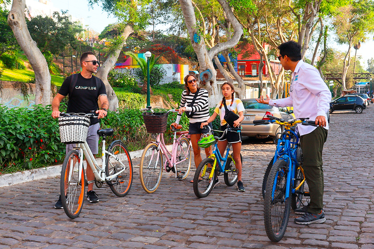 Lima : Excursion à vélo à Miraflroes et BarrancoExcursion en vélo à Miraflroes et Barranco