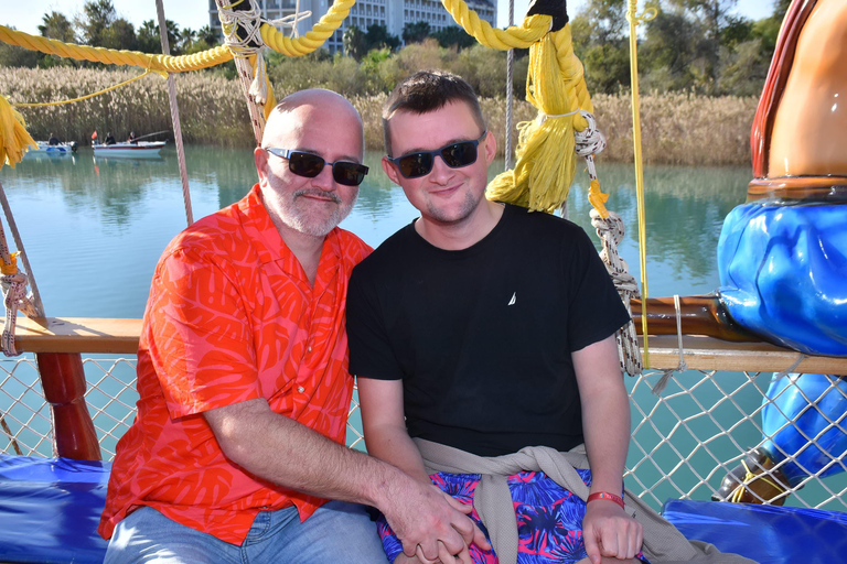 Side: Mediterranean Boat Trip to Dolphin Island Side: Dolphın Island Boat with Hotel Transfer