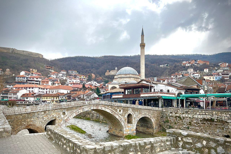 من سكوبيي: جولة نهارية إلى بريشتينا وبريزرن