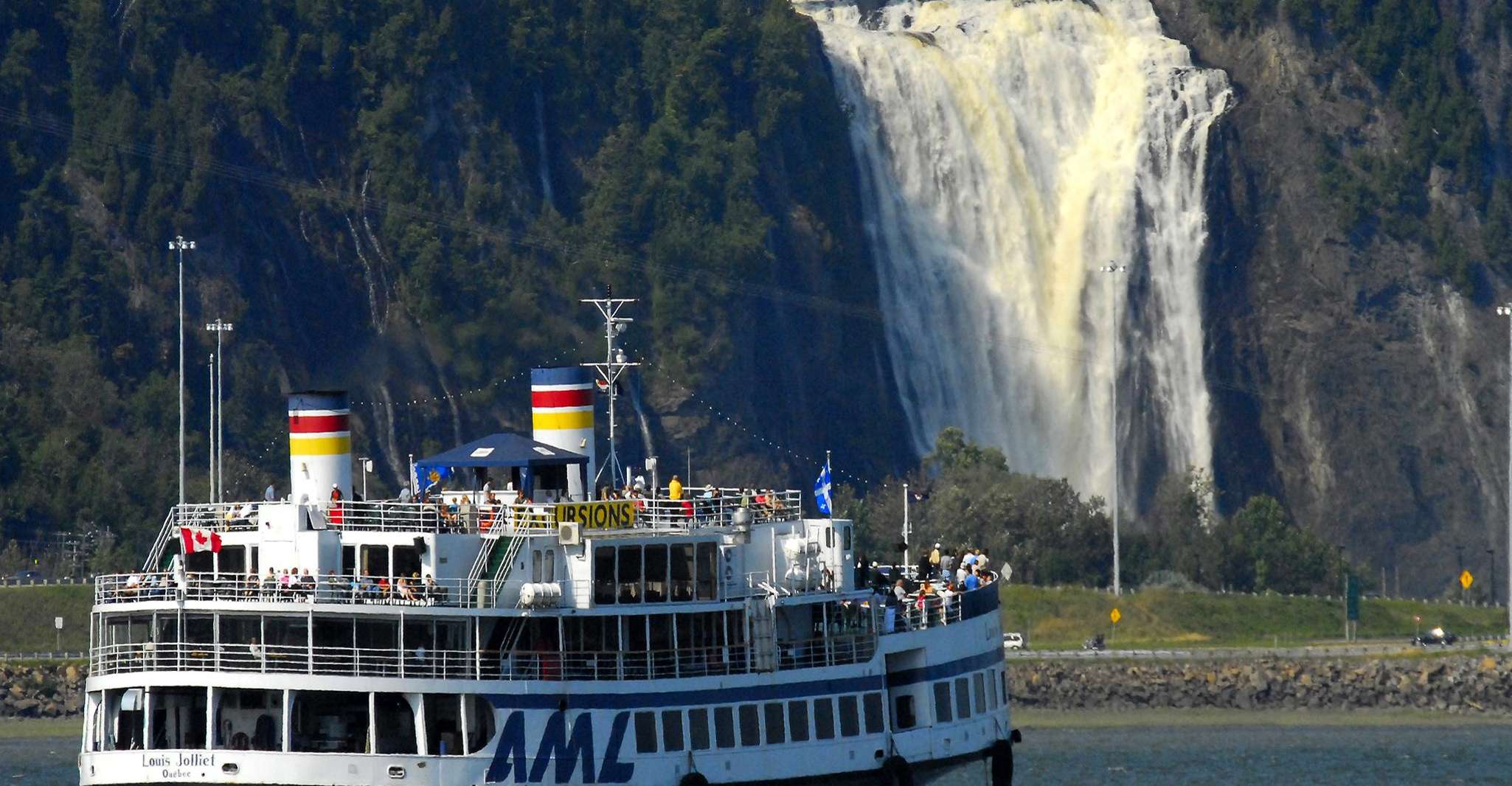 Montreal: Québec City, Montmorency Falls Tour & River Cruise photo 2
