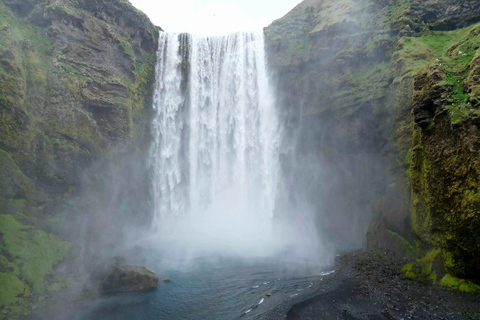 Private Tagestour an der Südküste mit GletscherwanderungPrivate Tagestour an die Südküste mit Gletscherwanderung